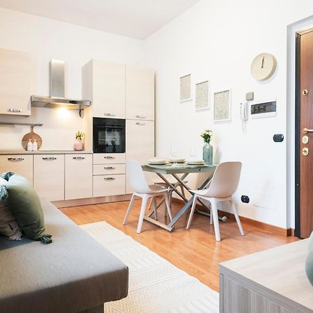 Cozy Apartament In Piazza 5 Giornate By Easylife ミラノ エクステリア 写真